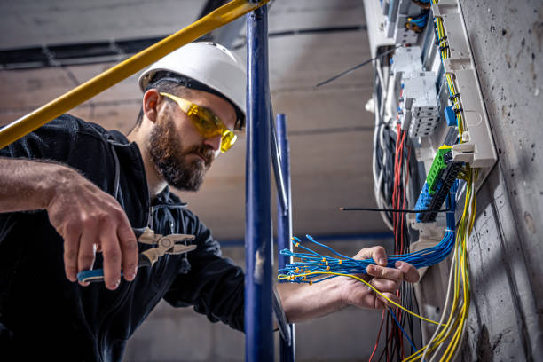 Best Emergency Electrical Repair  in Las Maravillas, NM